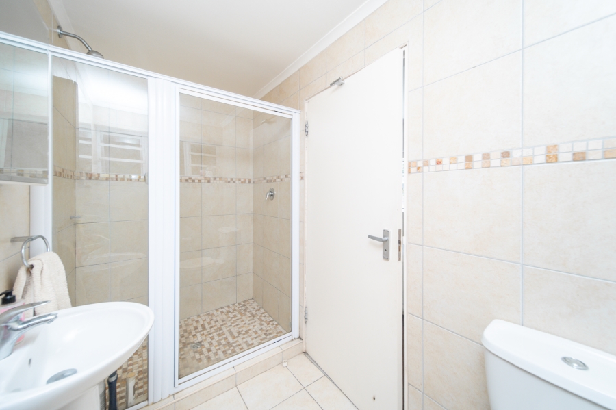 4 Bedroom Property for Sale in Beacon Bay Eastern Cape